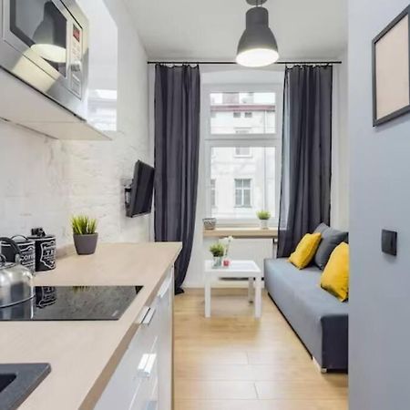 Kawalerka W Srodmiesciu 23 Apartment Lodz  Ngoại thất bức ảnh